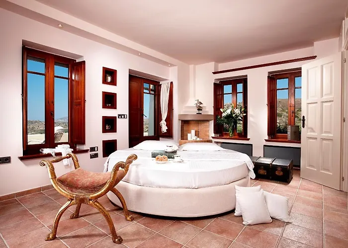 Tower Naxos Island * Pláka