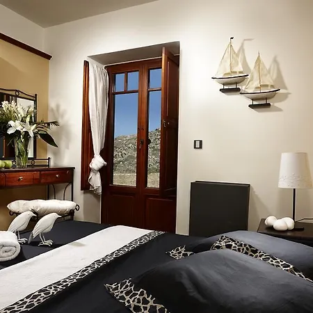 Tower Naxos Island * Плака